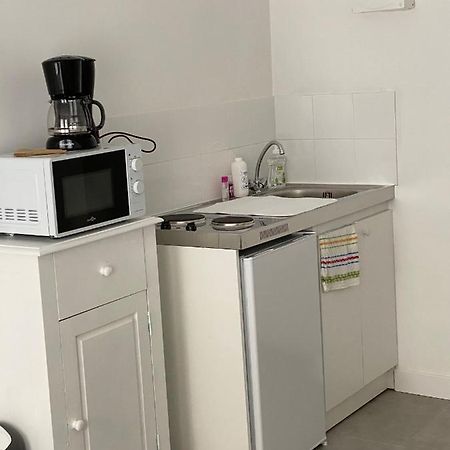 APPARTEMENT RDC AVEC 1 CHAMBRE à 5 METRES A PIED DE LA DIGUE DE LA PANNE De Panne Exterior foto