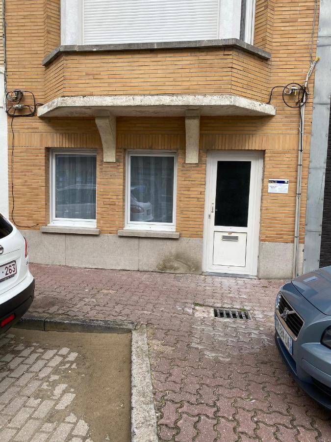 APPARTEMENT RDC AVEC 1 CHAMBRE à 5 METRES A PIED DE LA DIGUE DE LA PANNE De Panne Exterior foto