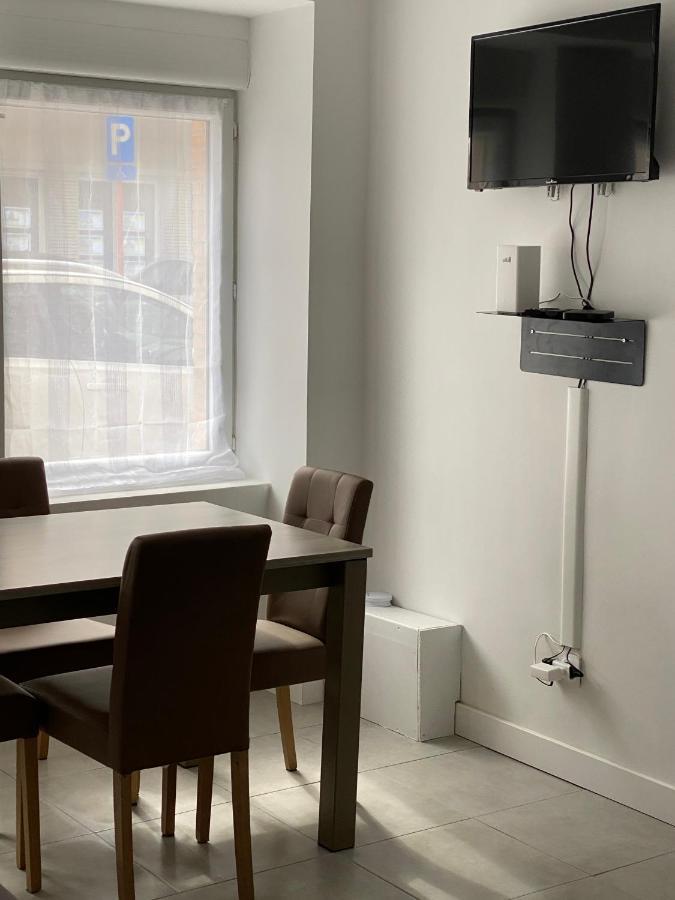 APPARTEMENT RDC AVEC 1 CHAMBRE à 5 METRES A PIED DE LA DIGUE DE LA PANNE De Panne Exterior foto